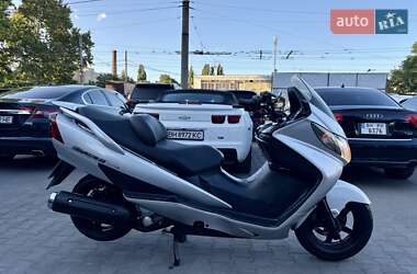 Макси-скутер Suzuki Skywave 250 2007 в 