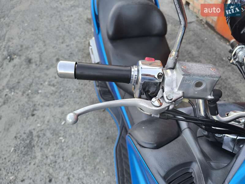 Макси-скутер Suzuki Skywave 250 2007 в Киеве