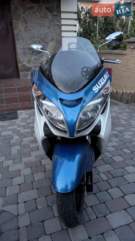 Макси-скутер Suzuki Skywave 250 2008 в Черновцах