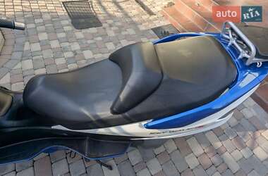 Макси-скутер Suzuki Skywave 250 2008 в 