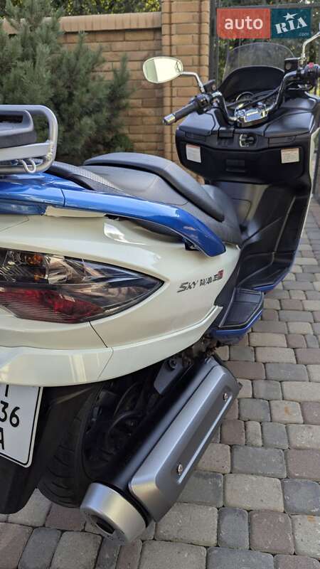 Макси-скутер Suzuki Skywave 250 2008 в Черновцах