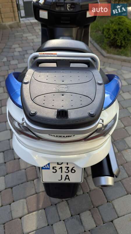 Макси-скутер Suzuki Skywave 250 2008 в Черновцах