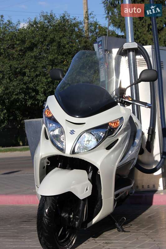 Макси-скутер Suzuki Skywave 250 2007 в Борисполе