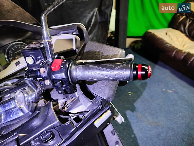 Макси-скутер Suzuki Skywave 250 2010 в Киеве фото 7 Макси-скутер Suzuki Skywave 250 2010 в Киеве