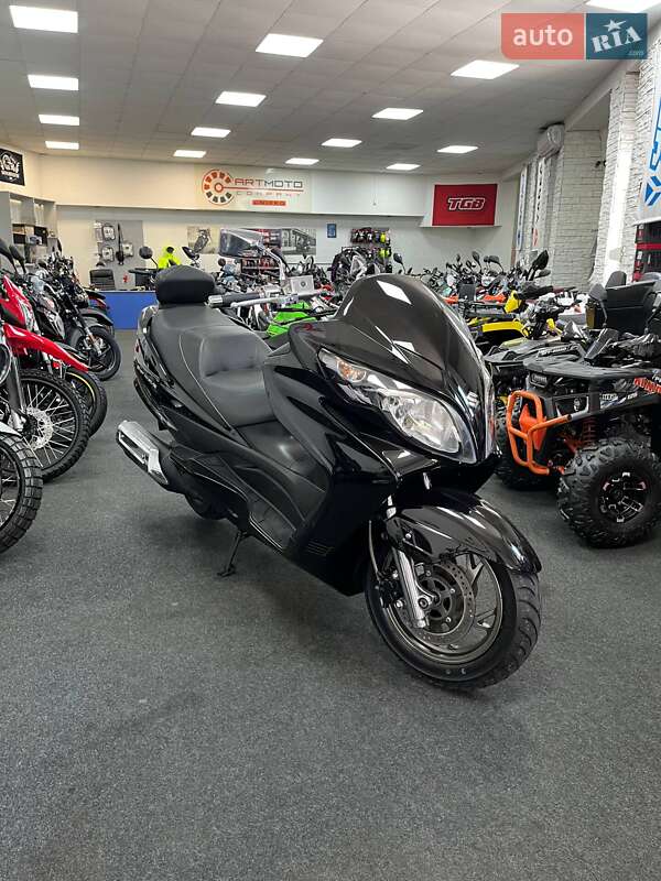 Макси-скутер Suzuki Skywave 250 2011 в Днепре