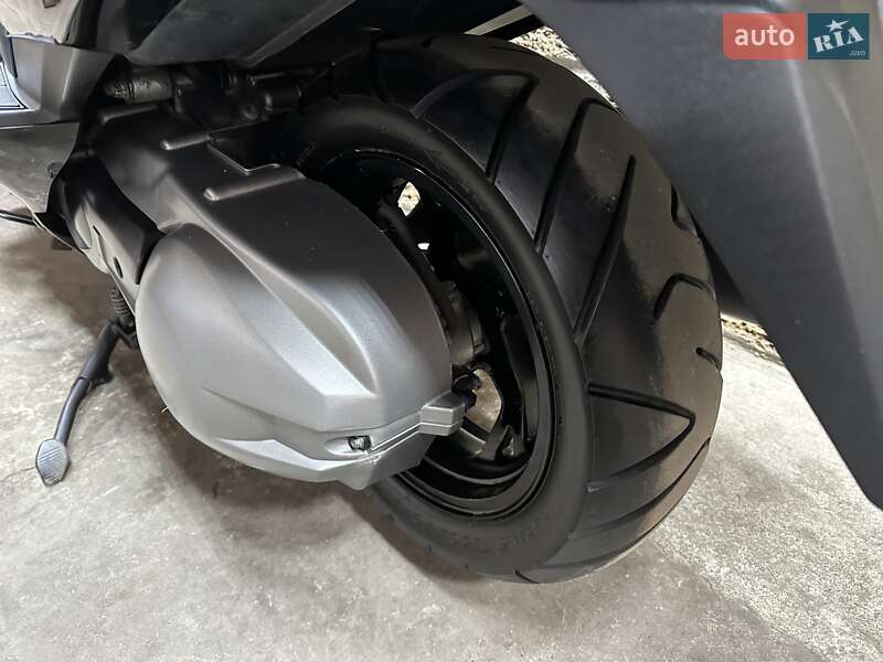 Макси-скутер Suzuki Skywave 250 2009 в Одессе фото 10 Макси-скутер Suzuki Skywave 250 2009 в Одессе