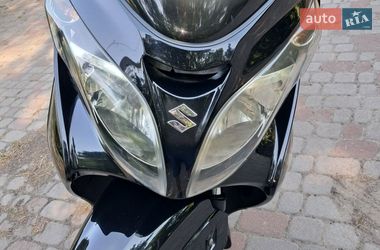 Макси-скутер Suzuki Skywave 250 2007 в Нововолынске