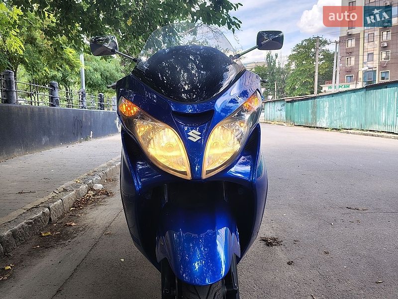 Макси-скутер Suzuki Skywave 250 2007 в Одессе
