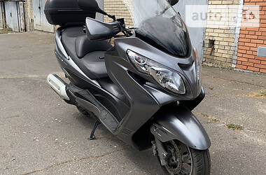 Макси-скутер Suzuki Skywave 400 2009 в Киеве