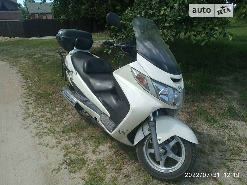 Максі-скутер Suzuki Skywave 400 2005 в Охтирці