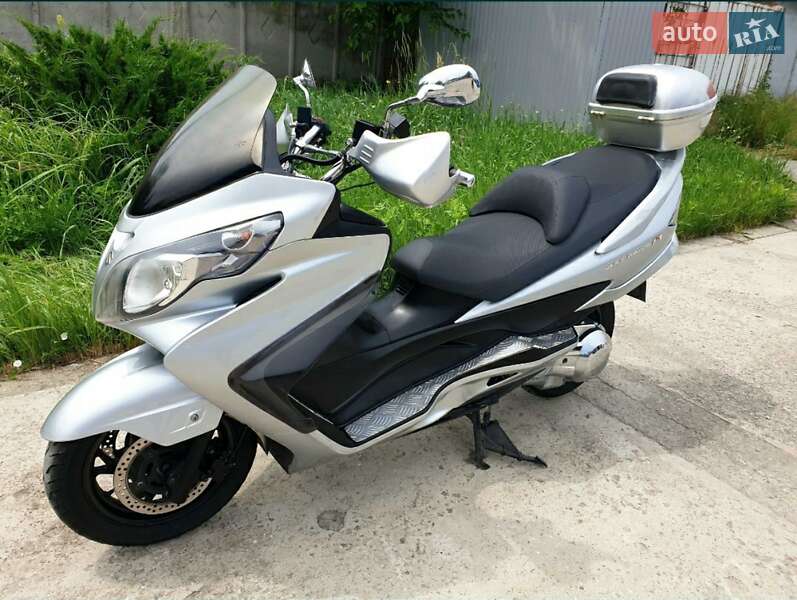 Максі-скутер Suzuki Skywave 400 2008 в Одесі фото 2 Максі-скутер Suzuki Skywave 400 2008 в Одесі