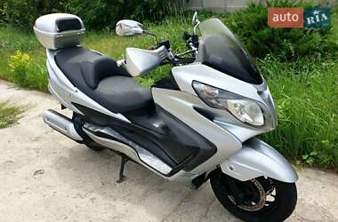 Макси-скутер Suzuki Skywave 400 2008 в 
