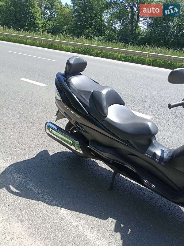 Макси-скутер Suzuki Skywave 400 2014 в Сумах