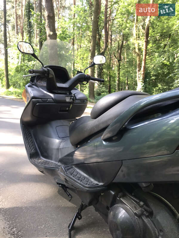 Макси-скутер Suzuki Skywave 400 2003 в Киеве