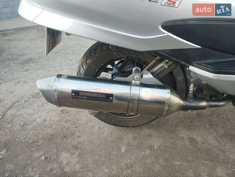 Макси-скутер Suzuki Skywave 400 2008 в Черновцах