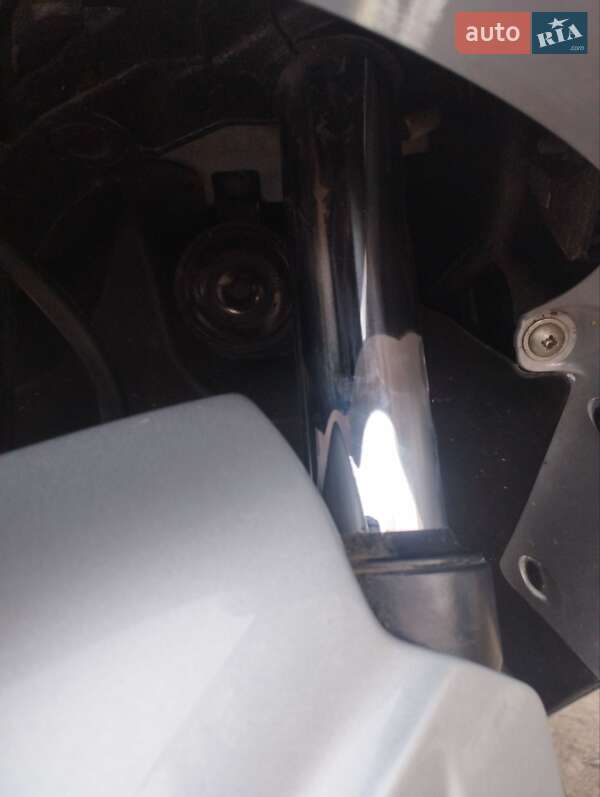 Макси-скутер Suzuki Skywave 400 2008 в Черновцах