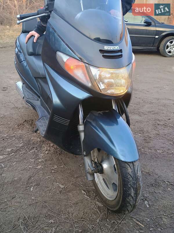 Макси-скутер Suzuki Skywave 400 1999 в 