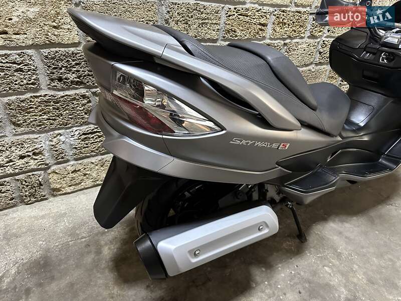 Максі-скутер Suzuki Skywave 400 2015 в Одесі