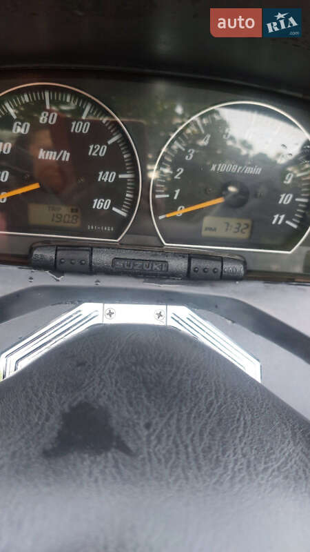 Макси-скутер Suzuki Skywave 400 2005 в Килии