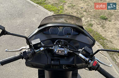 Макси-скутер Suzuki Skywave 400 2008 в 