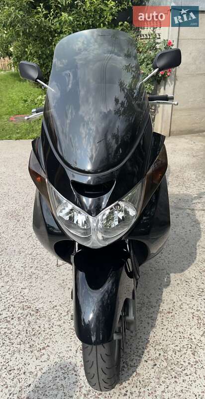 Скутер Suzuki Skywave 400 2004 в Киеве