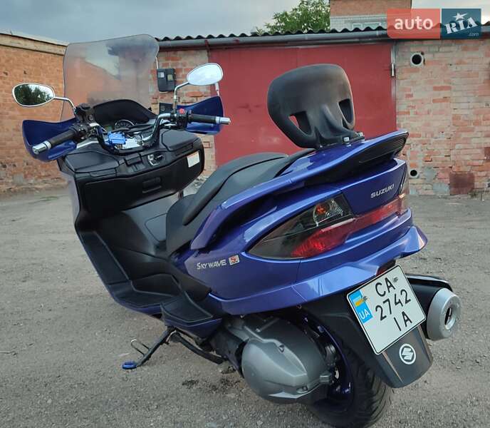 Макси-скутер Suzuki Skywave 400 2008 в Умани