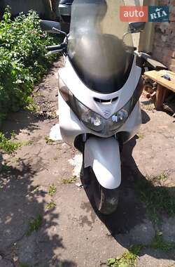 Макси-скутер Suzuki Skywave 400 2005 в 