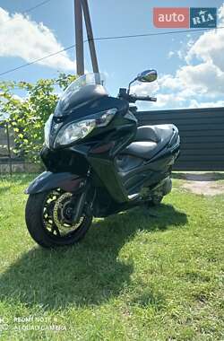 Максі-скутер Suzuki Skywave 400 2007 в Сарнах