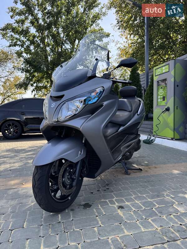 Макси-скутер Suzuki Skywave 400 2015 в Харькове фото 8 Макси-скутер Suzuki Skywave 400 2015 в Харькове