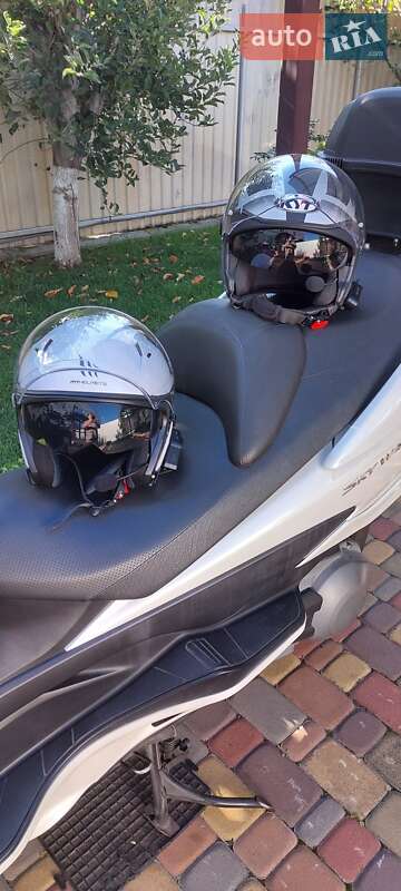 Макси-скутер Suzuki Skywave 400 2007 в Обухове