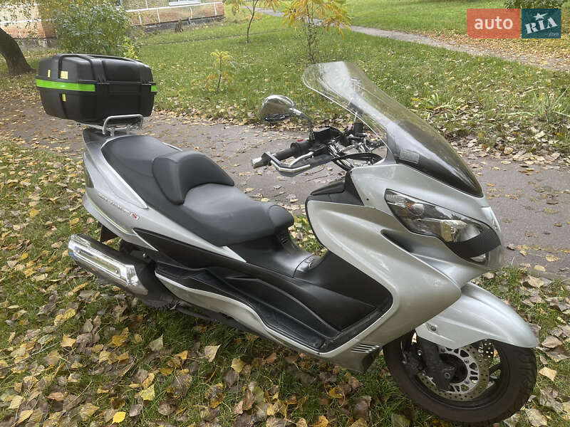 Максі-скутер Suzuki Skywave 400 2007 в Василькові