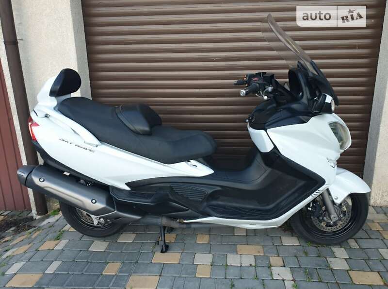 Максі-скутер Suzuki SkyWave 650 2015 в Одесі