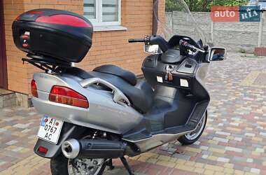 Максі-скутер Suzuki SkyWave 650 2002 в 