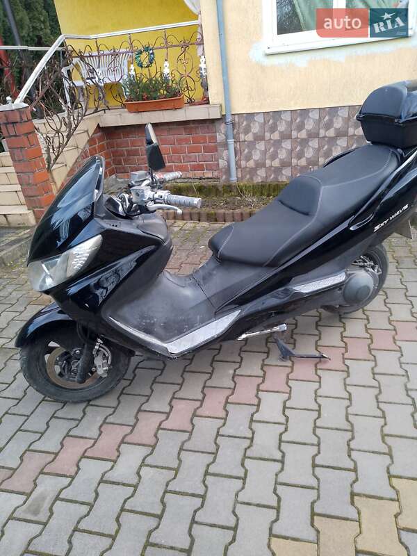 Макси-скутер Suzuki SkyWave 650 2006 в Трускавце