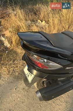 Макси-скутер Suzuki Skywave Type S400 2006 в 