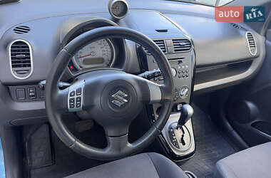 Хэтчбек Suzuki Splash 2013 в 