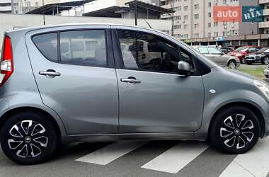 Хэтчбек Suzuki Splash 2012 в 