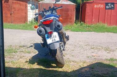Мотоцикл Багатоцільовий (All-round) Suzuki SV 1000 2005 в 