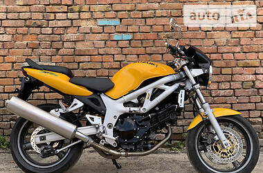 Мотоцикл Без обтекателей (Naked bike) Suzuki SV 650 2000 в 