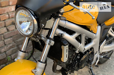 Мотоцикл Без обтекателей (Naked bike) Suzuki SV 650 2000 в 