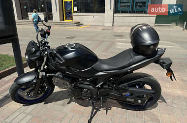 Мотоцикл Без обтекателей (Naked bike) Suzuki SV 650 2016 в 