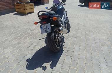 Мотоцикл Без обтекателей (Naked bike) Suzuki SV 650 2001 в 
