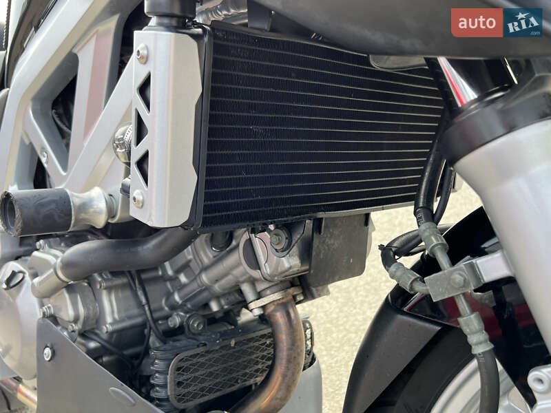 Спортбайк Suzuki SV 650S 2006 в Києві