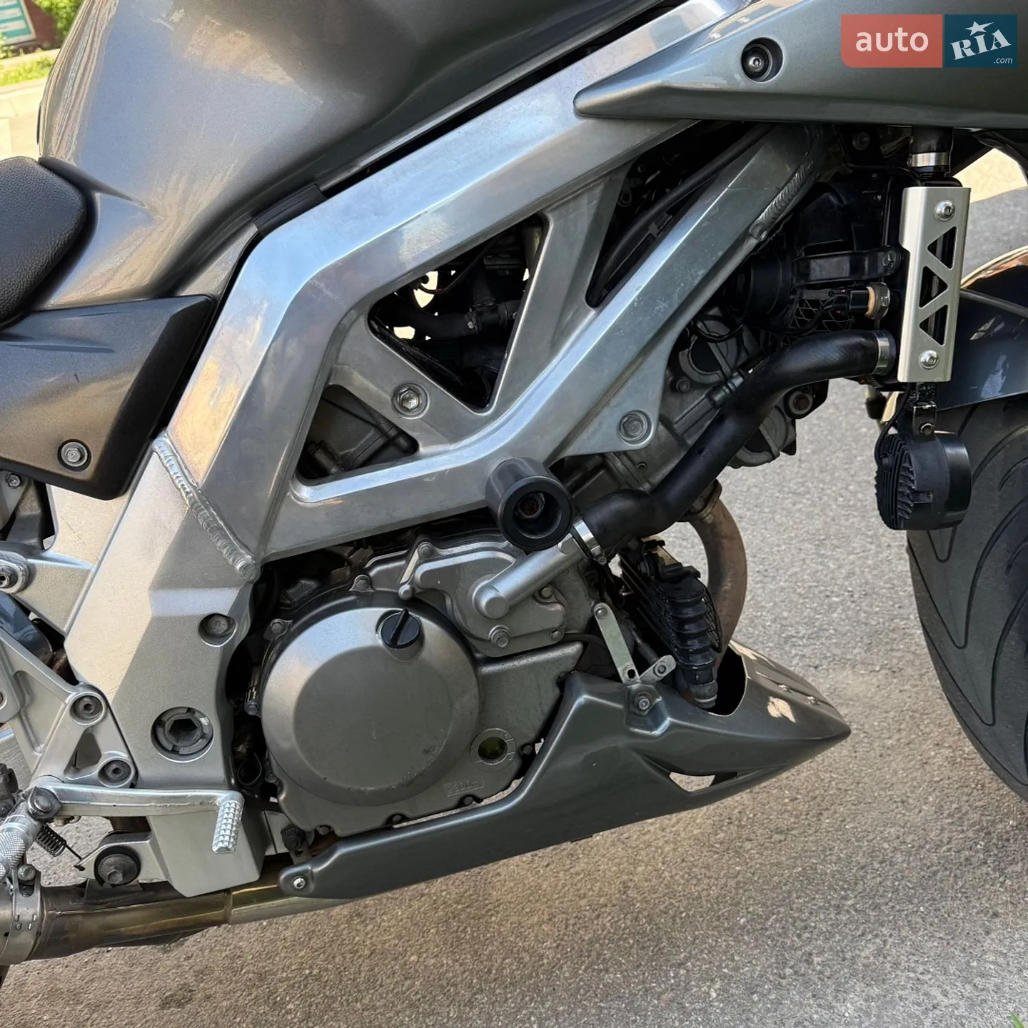 Suzuki SV 650S 2003 VIN JS1BY222100102255 фото оголошення 7 з 11