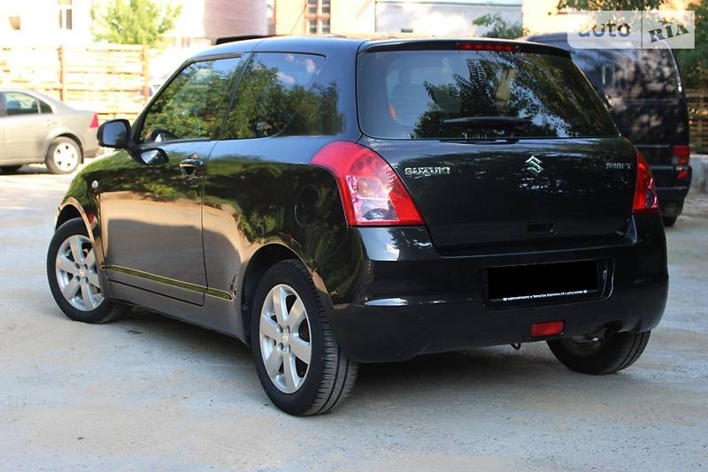 Хэтчбек Suzuki Swift 2008 в Киеве