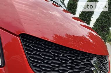 Хетчбек Suzuki Swift 2017 в 