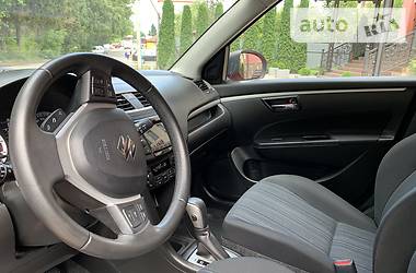 Хетчбек Suzuki Swift 2017 в 