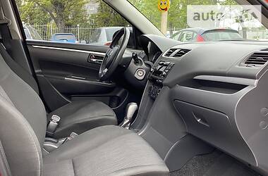 Хетчбек Suzuki Swift 2011 в 