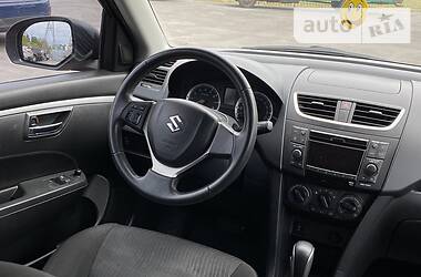 Хетчбек Suzuki Swift 2011 в 