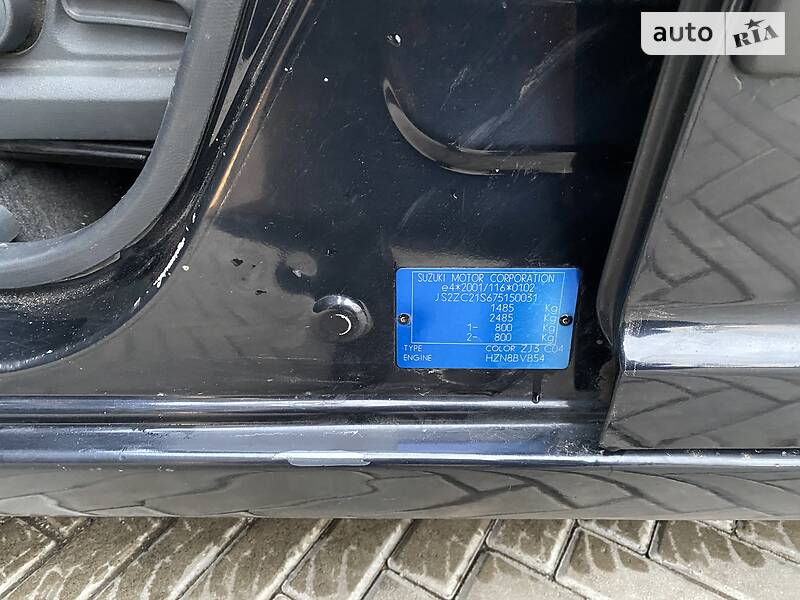 Хэтчбек Suzuki Swift 2006 в Киеве